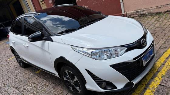 TOYOTA YARIS 1.5 16V FLEX X WAY MULTIDRIVE TOYOTA YARIS 1.5 16V FLEX X WAY MULTIDRIVE